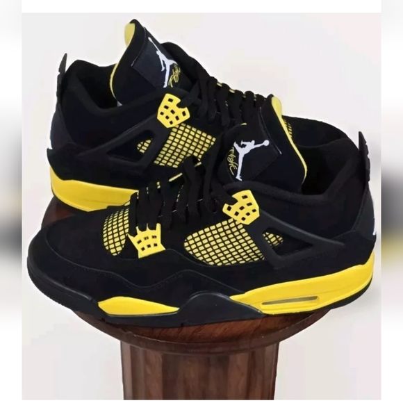Nike Air Jordan 4 Retro Thunder DH6927-017 Men US 10/ Women size 11.5 New In Box - Picture 7 of 16
